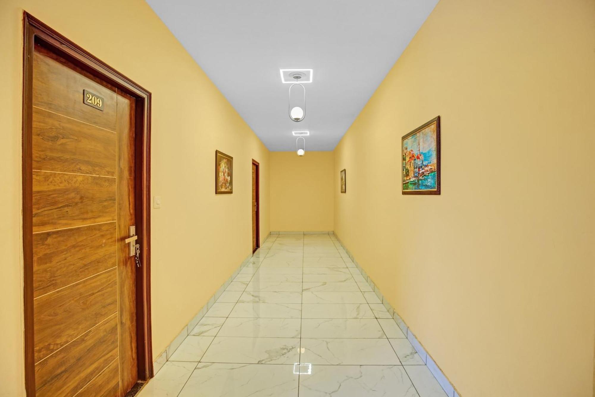 Hotel Townhouse Sky Ludhiana Exterior foto